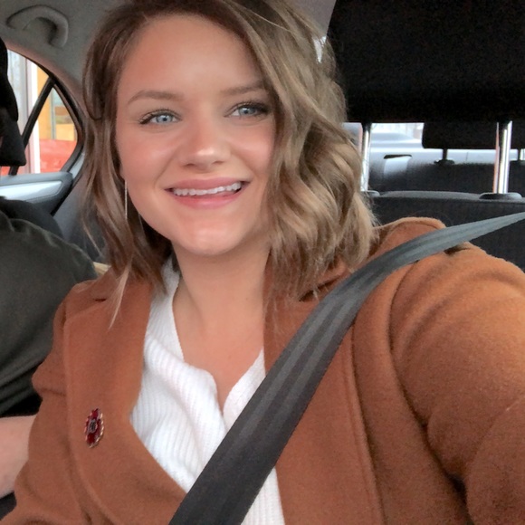 Meet your Posher, Michelle - Picture 1 of 1